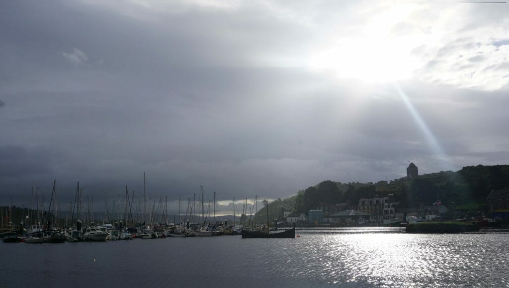 Tarbert harbour